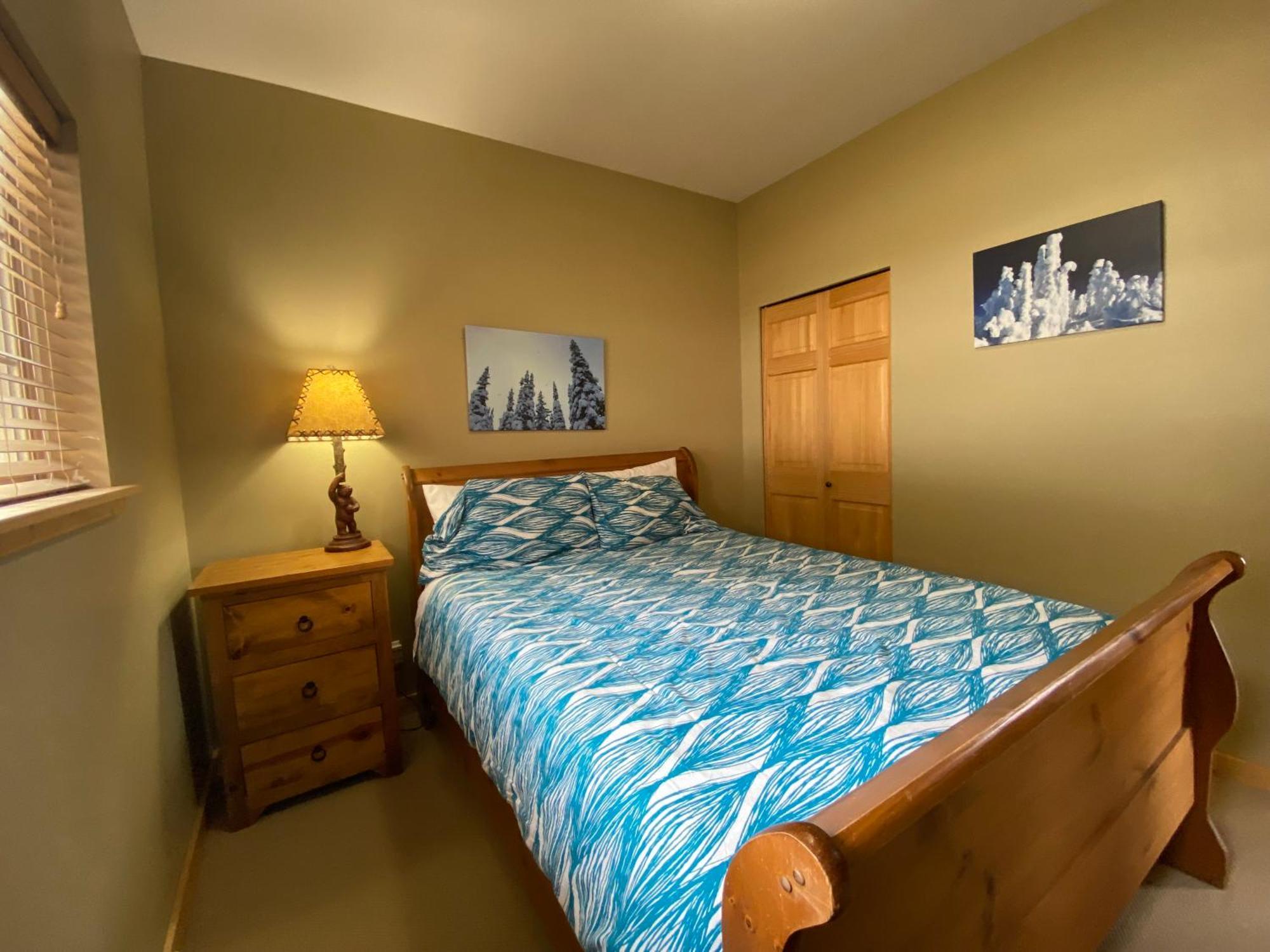 Morrisey Chalet At Sun Peaks Exteriör bild