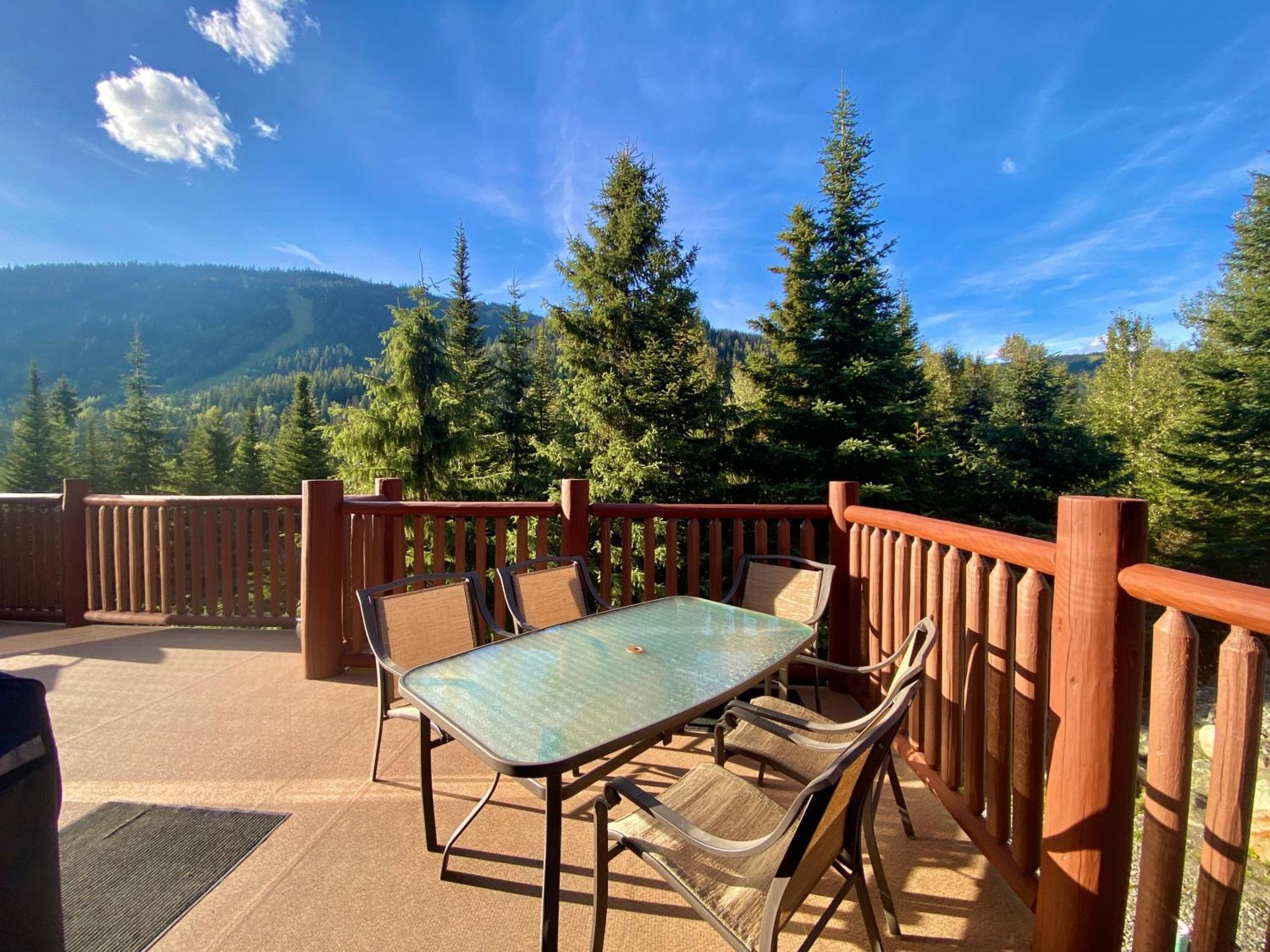 Morrisey Chalet At Sun Peaks Exteriör bild