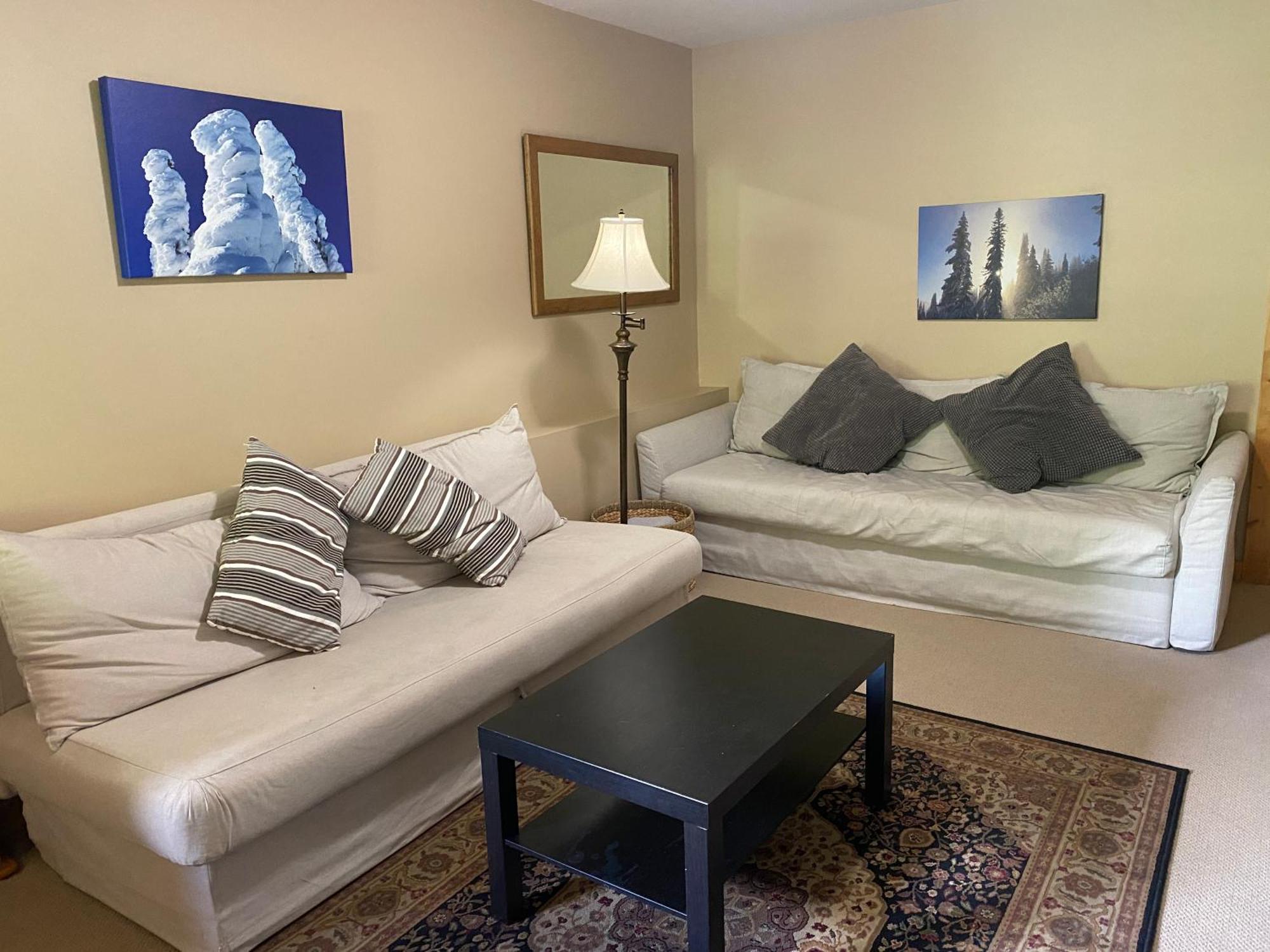 Morrisey Chalet At Sun Peaks Exteriör bild