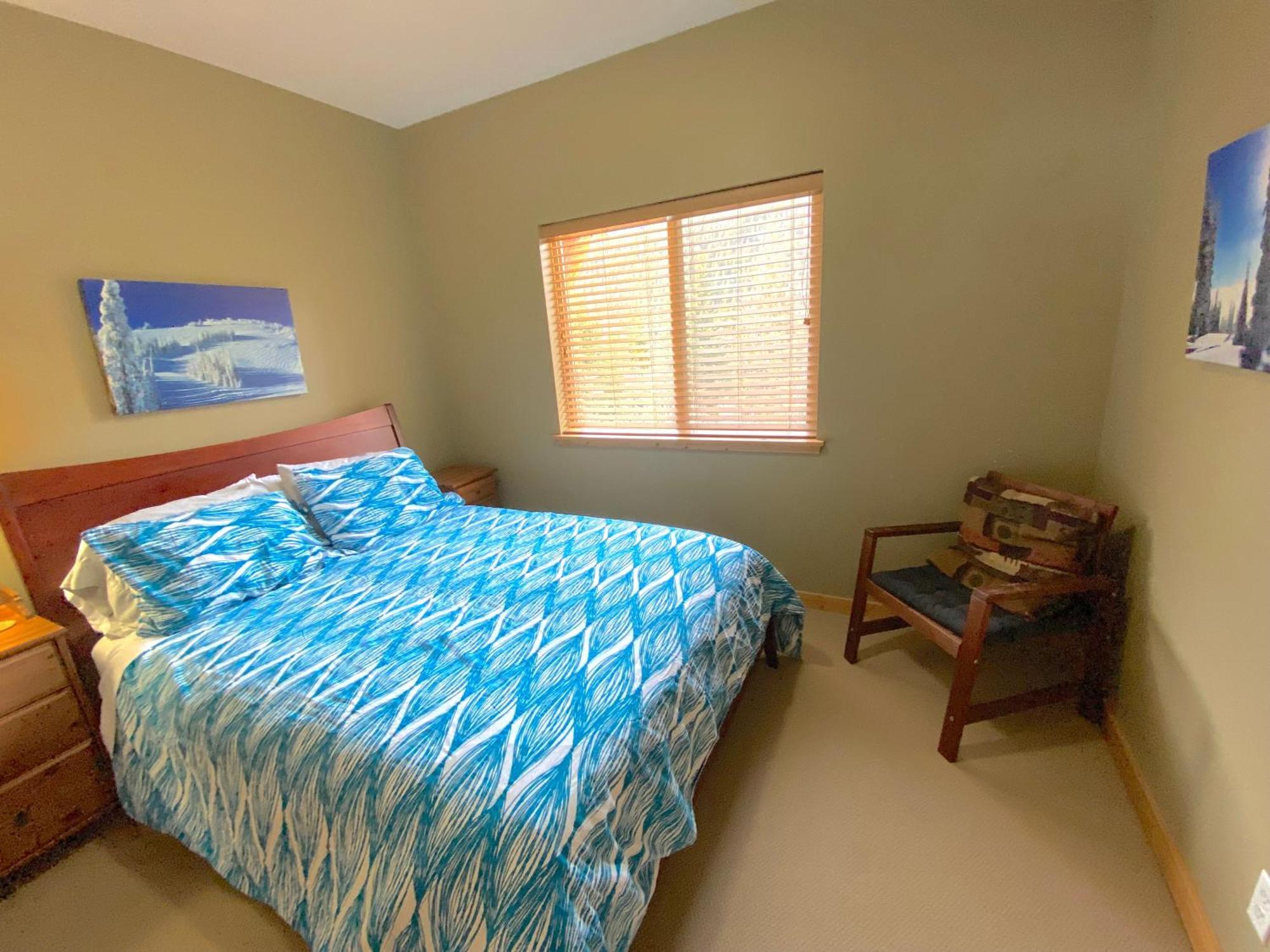 Morrisey Chalet At Sun Peaks Exteriör bild